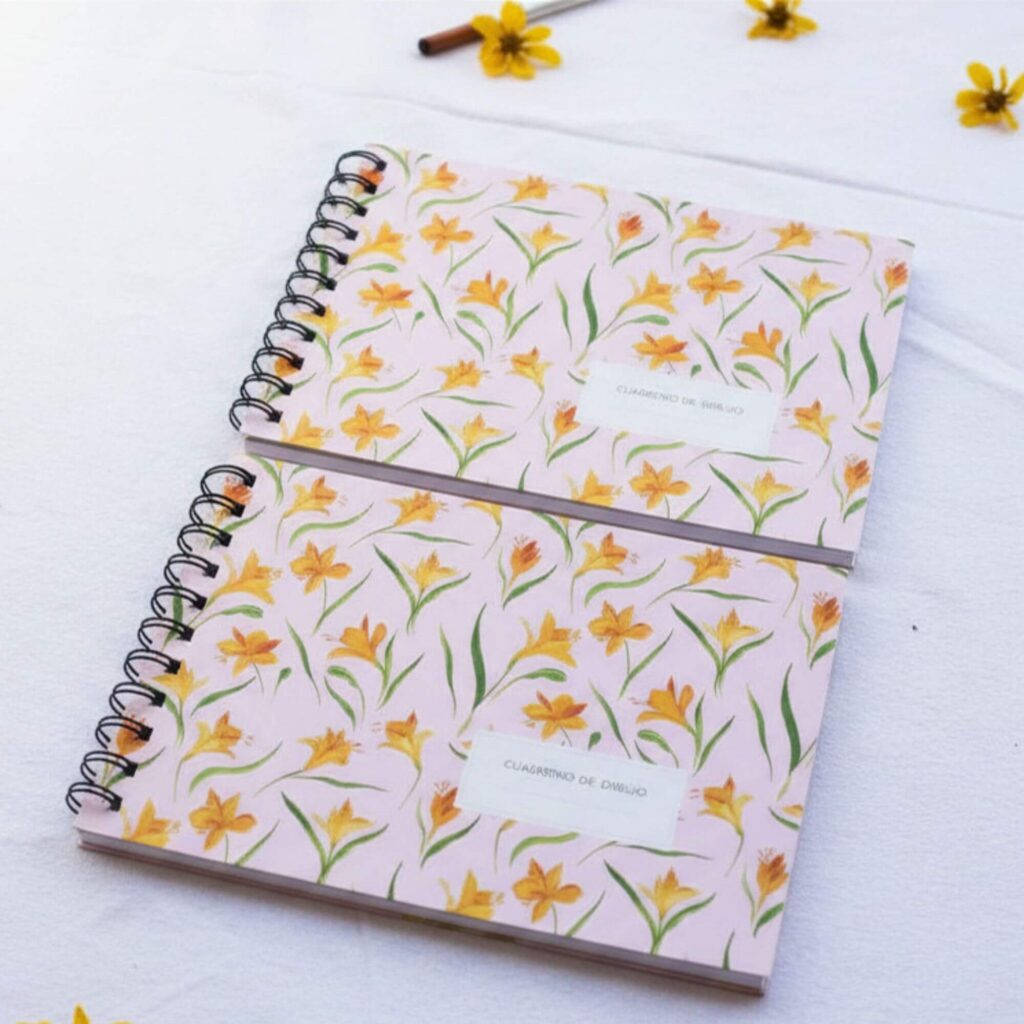 Cuaderno de Dibujo Anillado Ilustrado